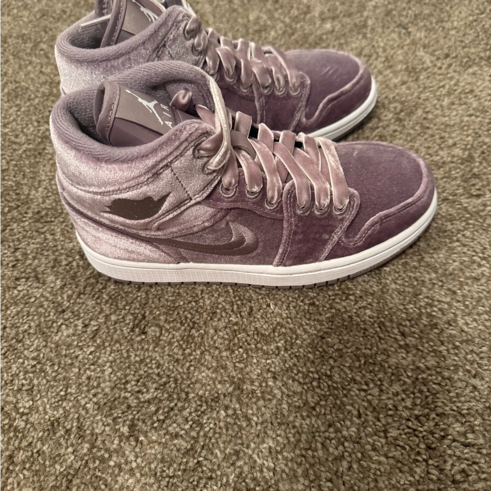 Size 5, new never worn